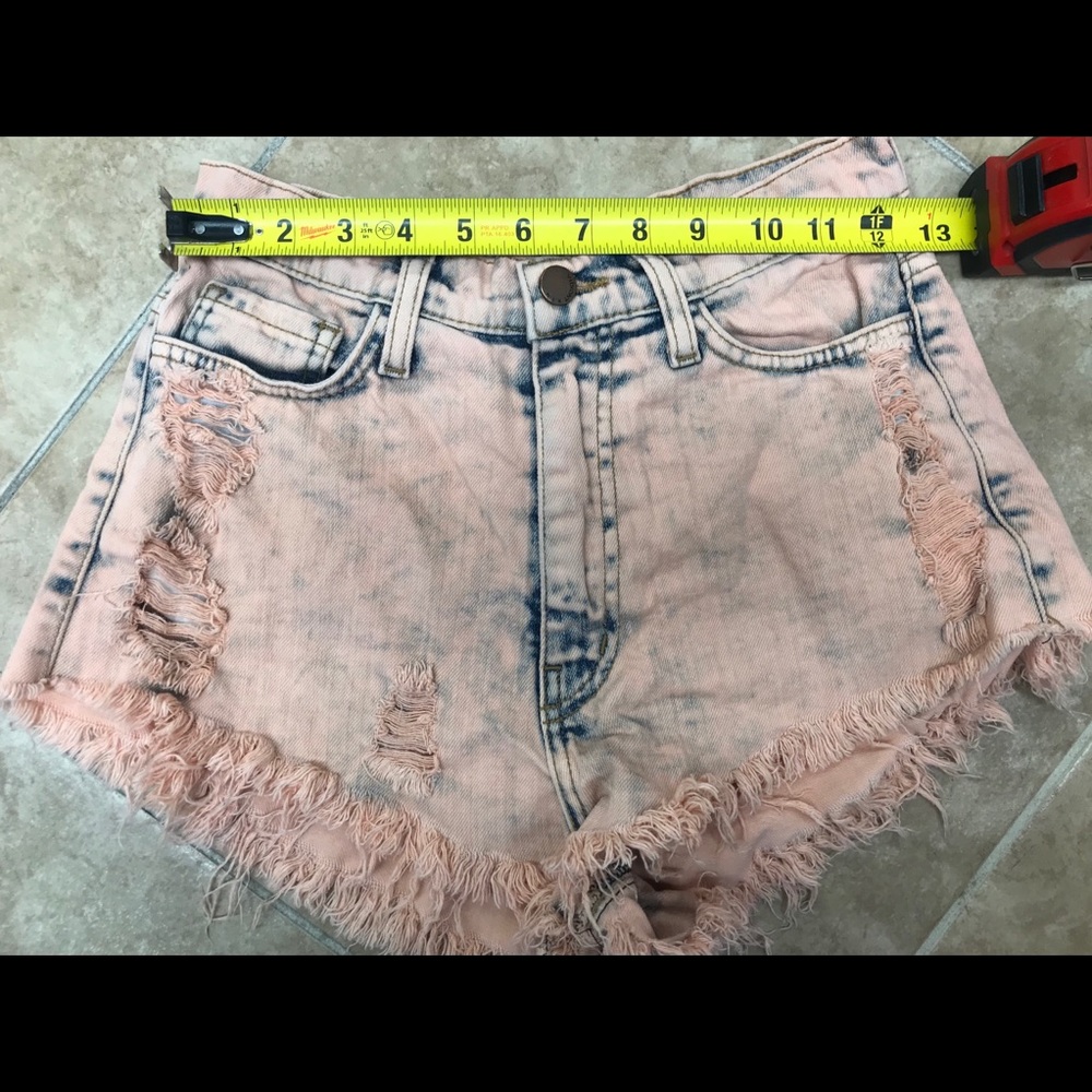 Acid Washed Distressed Shorts - Picture 5 of 7